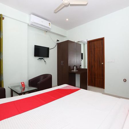 Golden Residency Hotel Mysore Bagian luar foto